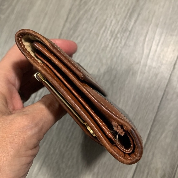 Dooney & Bourke Vintage Black Pebbled Leather w/Brown Leather Trim Coin Purse - Picture 4 of 14